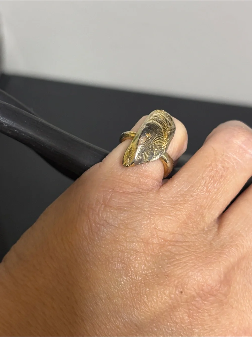 Unique Vintage Oyster Shell Marked Pinky Ring Size 2